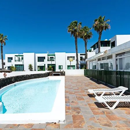 Tuscan 2br Seaviews Terrace & Pool Διαμέρισμα