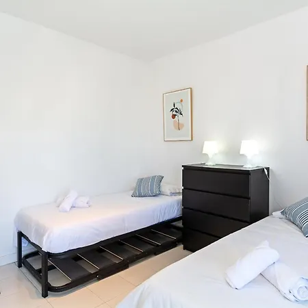 Tuscan 2br Seaviews Terrace & Pool Apartment *