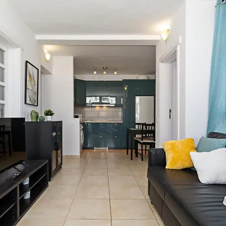 Apartment Tuscan 2br Seaviews Terrace & Pool