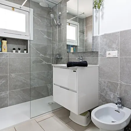 Tuscan 2br Seaviews Terrace & Pool Apartment Costa Teguise